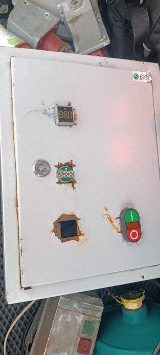 Продается Не пользованный щит с автоматами и датчиками