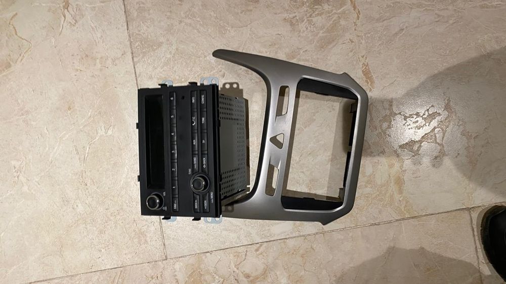 Продам автомагнитола.