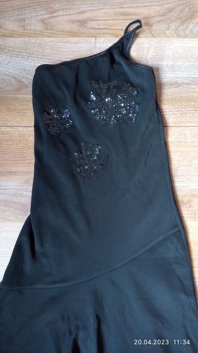 Официална черна рокля