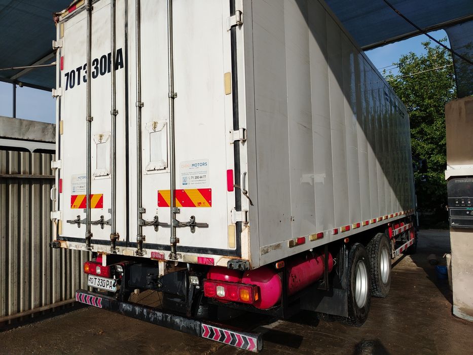 Chakman furgon sotiladi