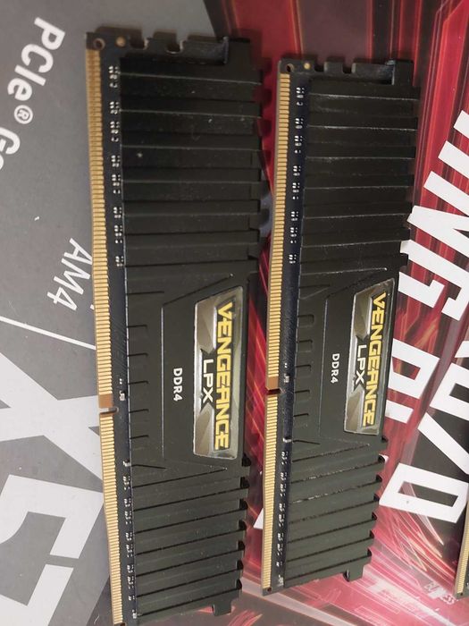 16GB DDR4 3600Mhz CL18 - Corsair Vengеance LPX