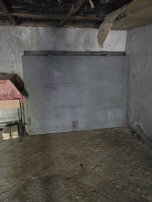 Продам б/у ворота от гаража