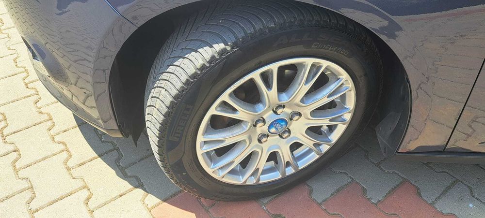 FORD Focus 2011 — imagine 4