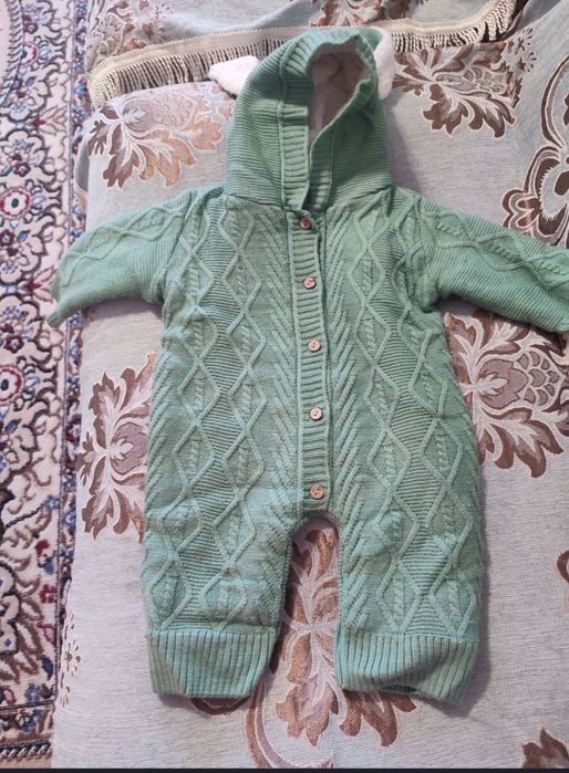 Продаю комбинезон детский