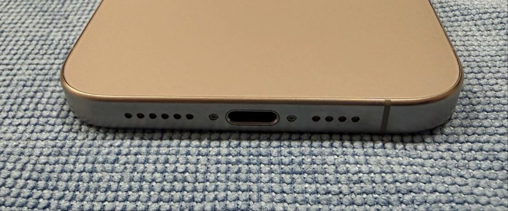 Iphone 15 pro max като нов 90% БАРТЕР САМО ЗА 16PM