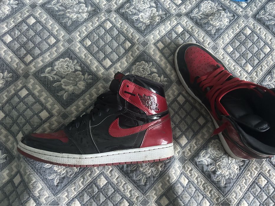 Vând Air Jordan 1 Patent Bred