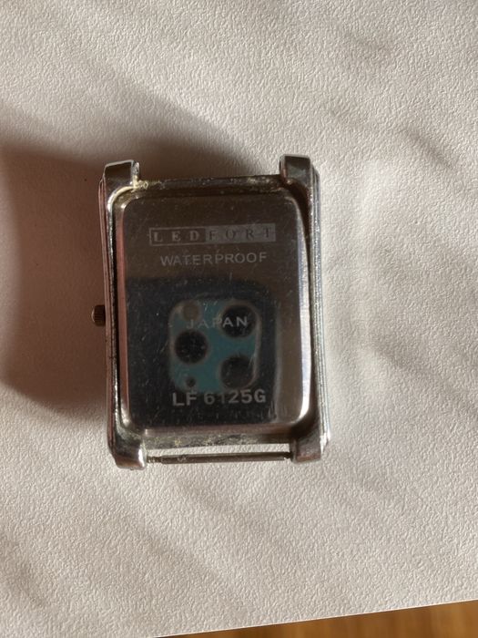 Часы “LEDFORT “.