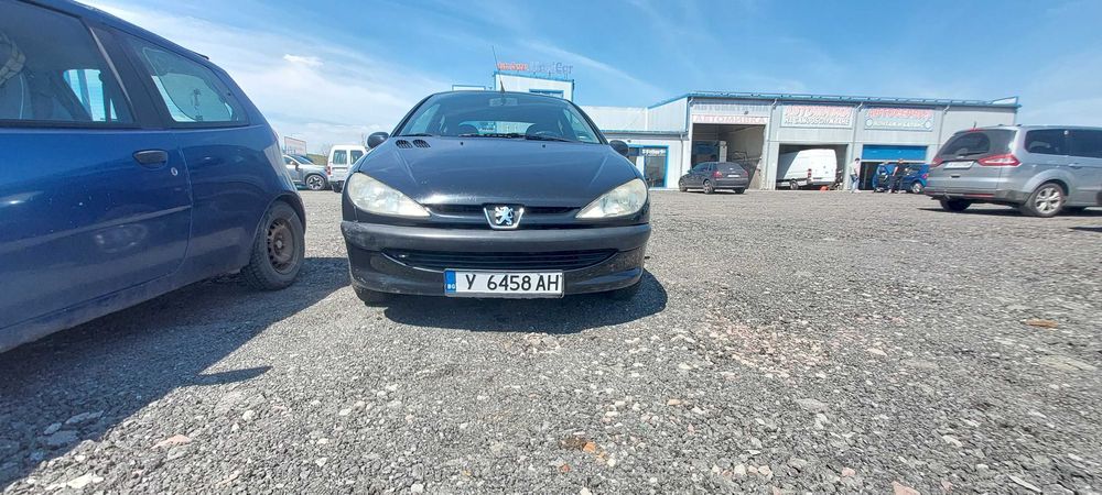 Peugeot 206 hatchback