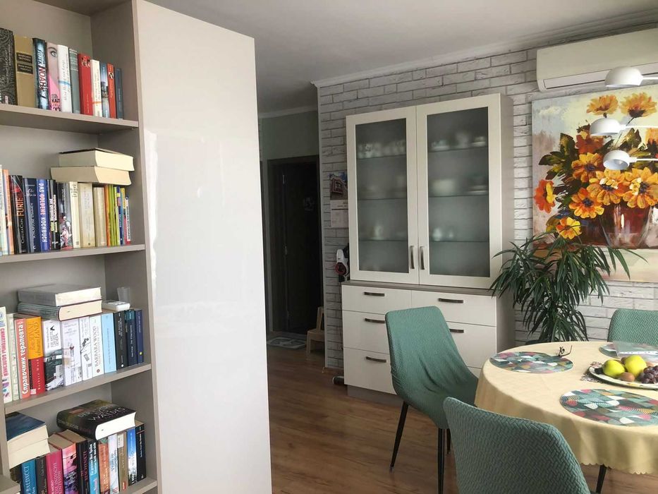 Продава се Тристаен апартамент в к.к. Слънчев бряг - 115 кв.м за 1435 €/кв.м - Снимка #1
