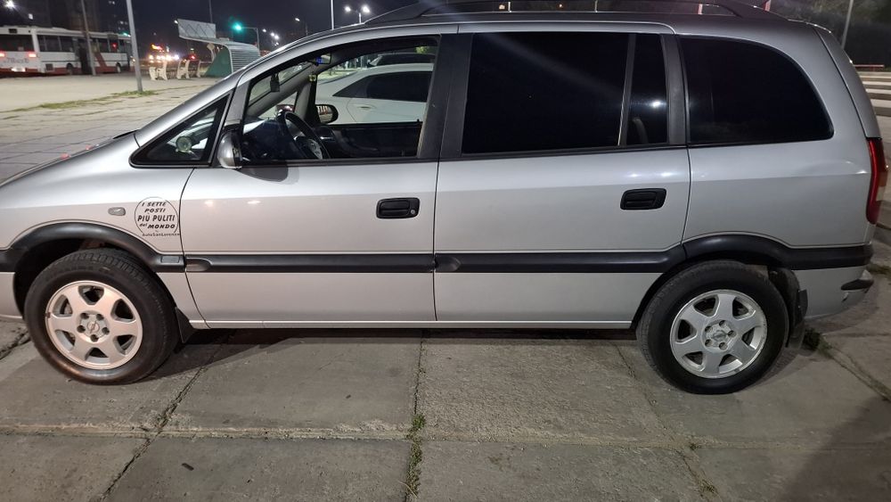 Продам опель зафиру А.