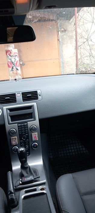 Волво V50. Перфектна и обслужена.