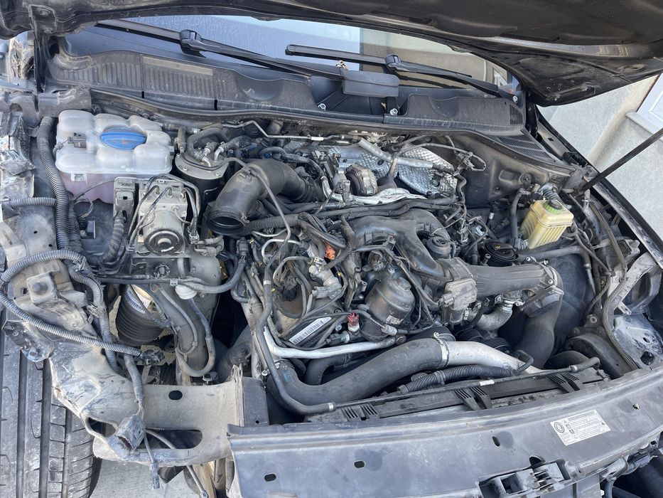 Vw Touareg 2011 година 3.0 Tdi + Теглич