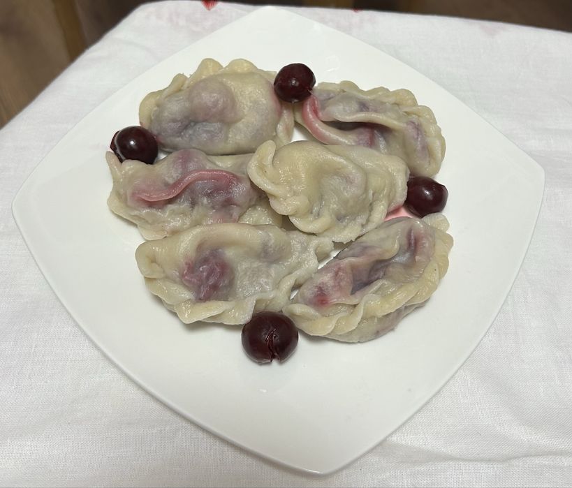 Вареники с вишней.
