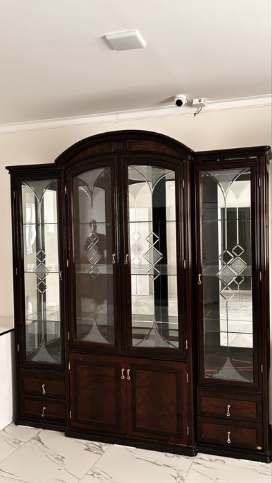 Сервант мебель на гастиной