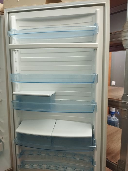 Холодильник Vestfrost