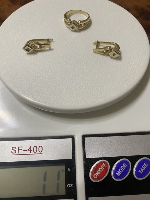 Золото набор с бриллиантом