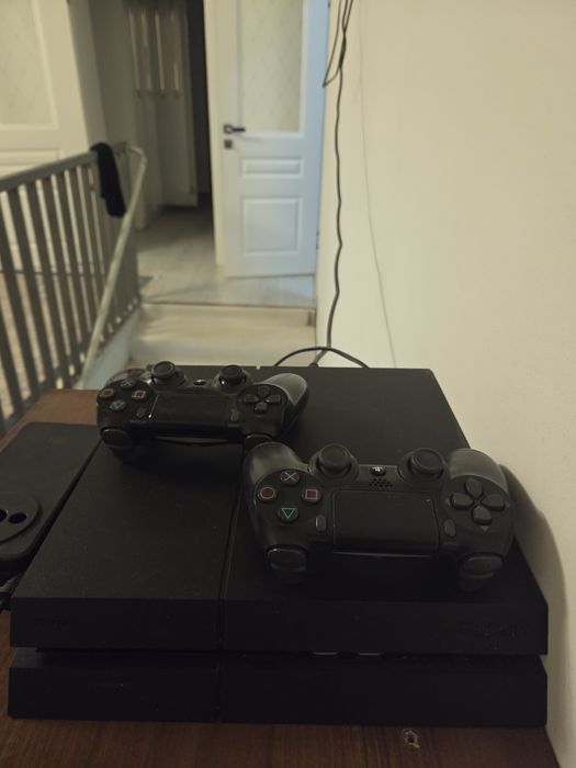 Плестейшен PS4 бу