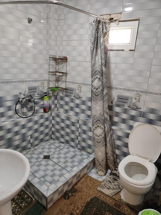 Uy sotiladi Bektemir tumani