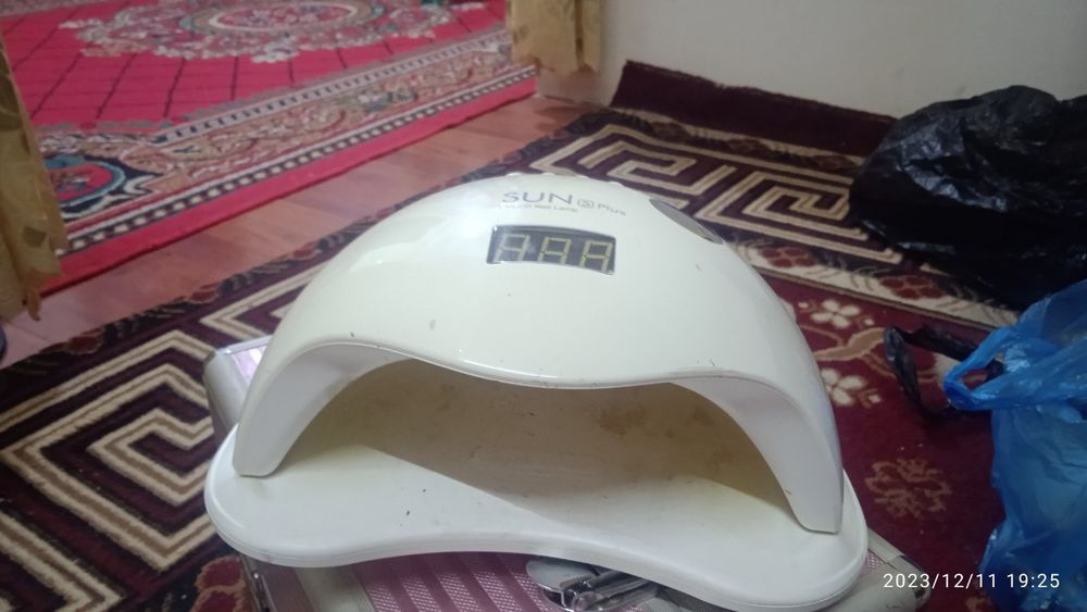 Goʻzallik saloni aparat uskunalari sotiladi