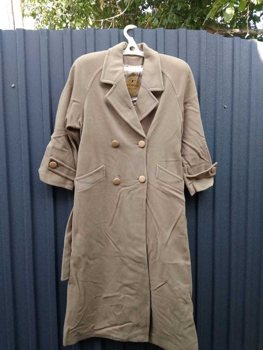 Продам женское пальто