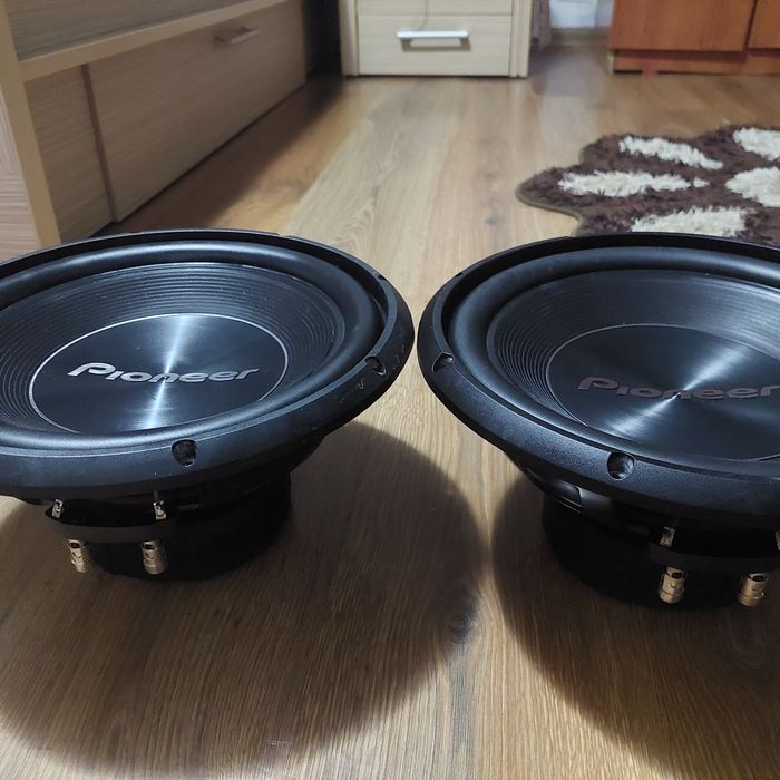 Vând 2 difuzoare Pioneer