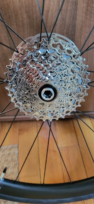 Vrând grupset sram Rival AXS 2x12 pe disc ,nou