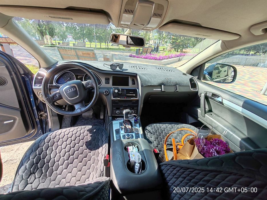 Продам Audi Q7, 2007