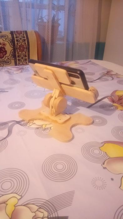 Подставка для сотовых телефонам
