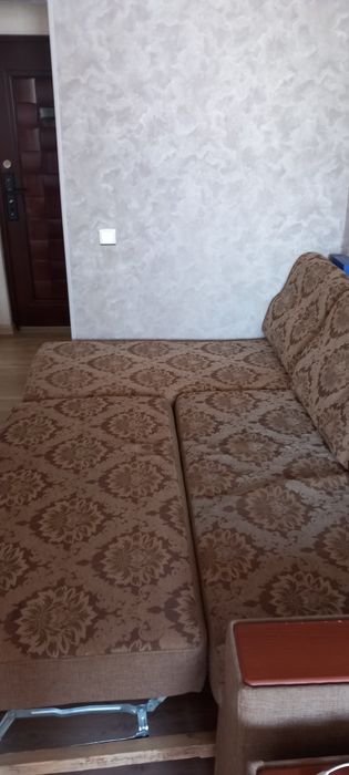 Продаётся диван угловой, раздвижной