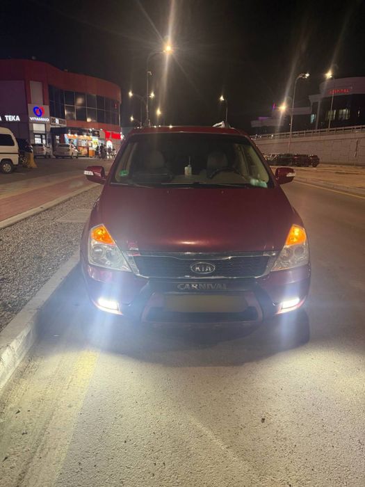 Трансфер услуги по городу на KIA CARNIVAL