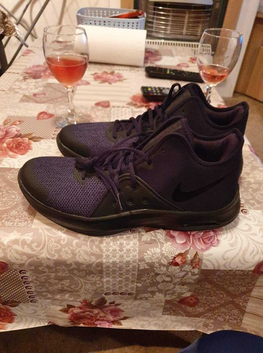 Обувки за баскетбол Nike Air Versitile III AO4430-002,Черен 45.0