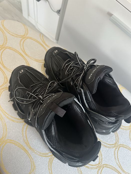 Balenciaga Track