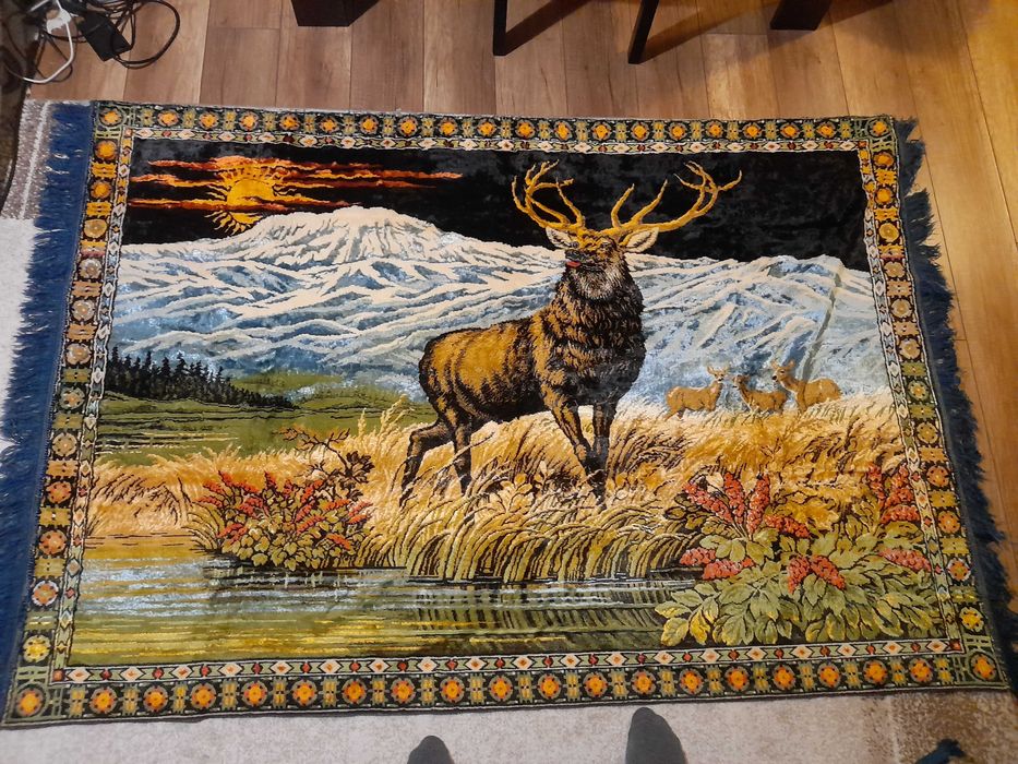 Carpeta de perete cu cerb