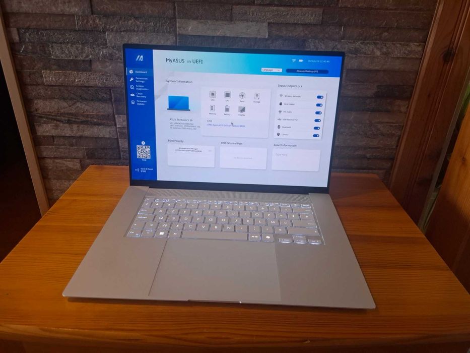 Asus ZenBook S16 OLED laptop - В ГАРАНЦИЯ
