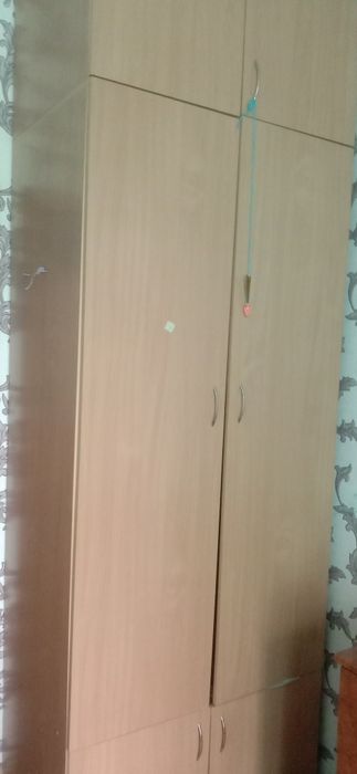 Продам 2 шкафа в хорошем состоянии