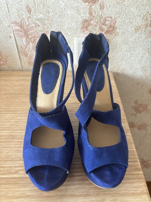 Босоножки от Bershka