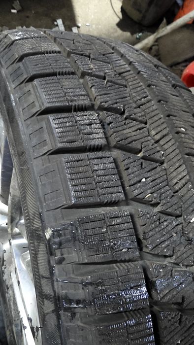 215/55/17  липучка комплект