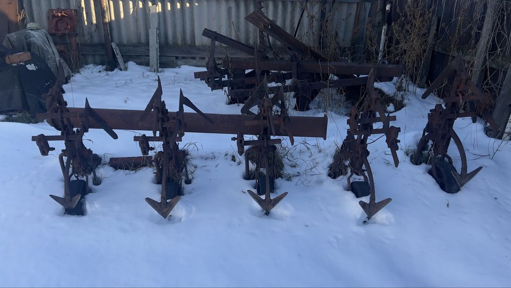 Продам плуг и культиватор