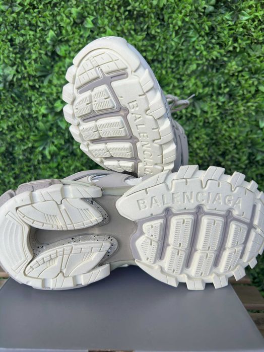 Balenciaga Track Sneaker Beige