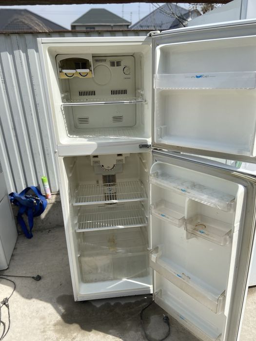 Холодильник бу доставка есть