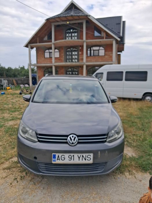 VOLKSWAGEN Touran 2011 — imagine 3