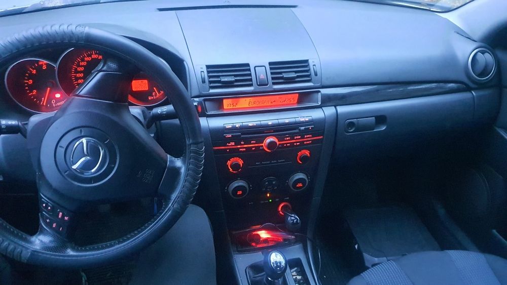 MAZDA 3 2005 — imagine 4