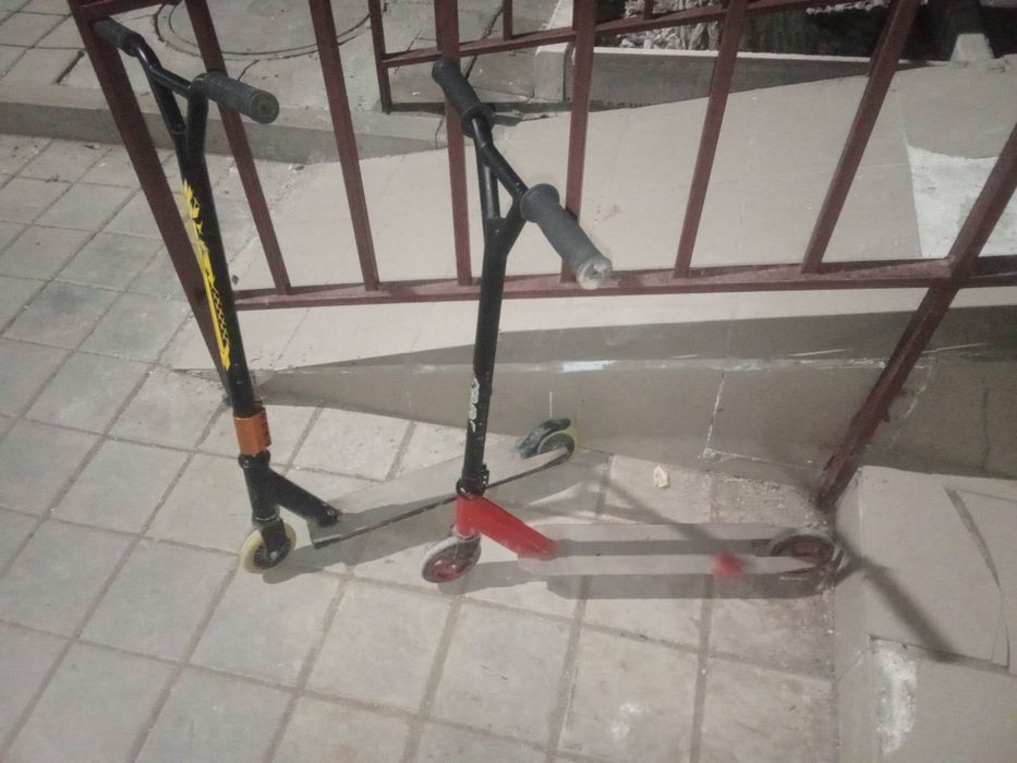 2 трюковых самоката