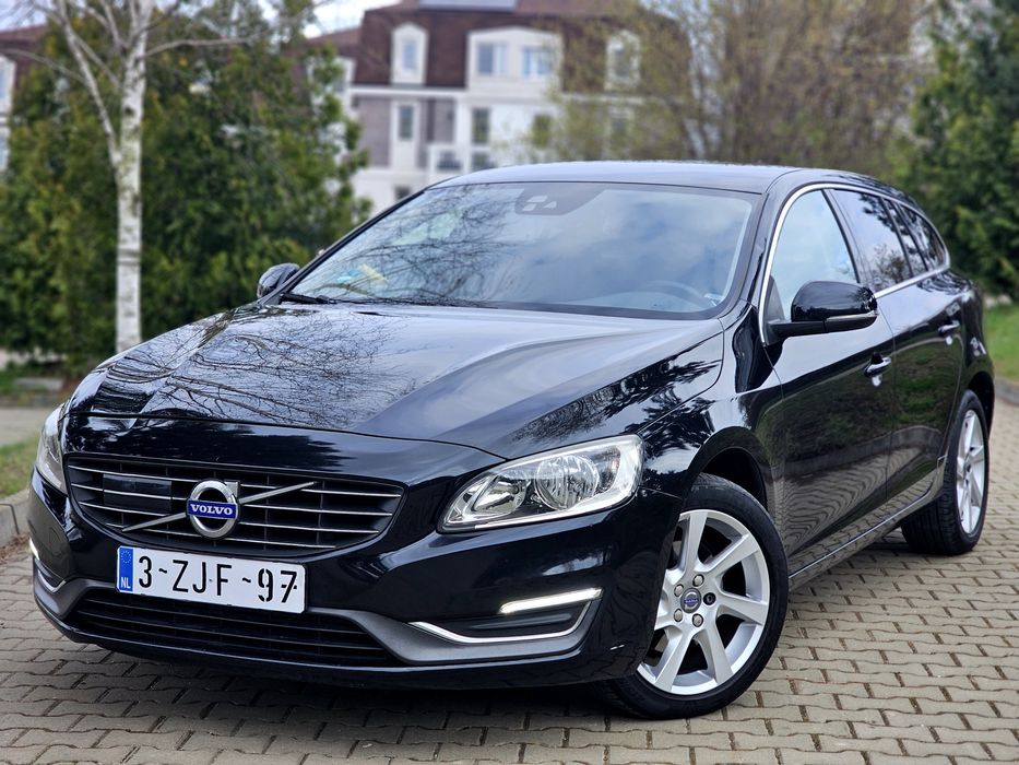 Volvo V60 Summum D4/ Automat/ 2.0 Tdi / Euro 6 / 2015/ Full piele