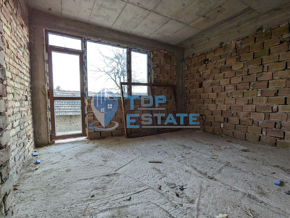 Продава се Къща в с. Камен, Област Велико Търново - 200 кв.м за 375 €/кв.м - Снимка #11