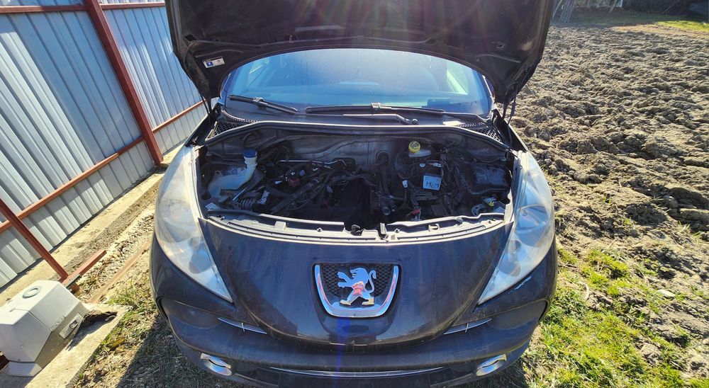 Vând peugeot 207 an 2009, 1.4 benzina 95cp