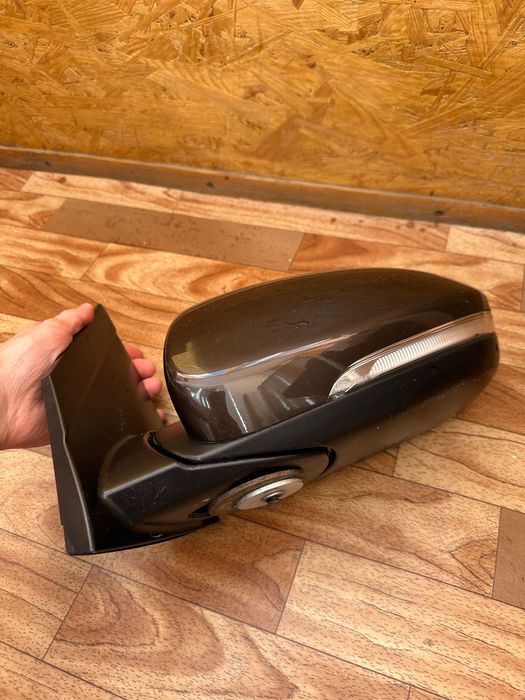 Продам зеркало левое в оригинале