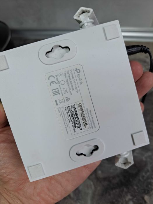 Wi-Fi-роутер TP-Link  TL-WR820N