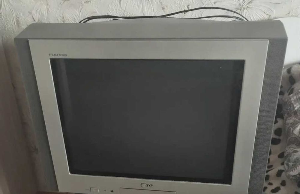 Продам Телевизор LG Flatron