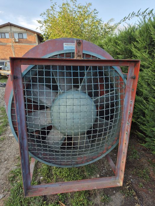 Vând pompă de stropit, atomizator